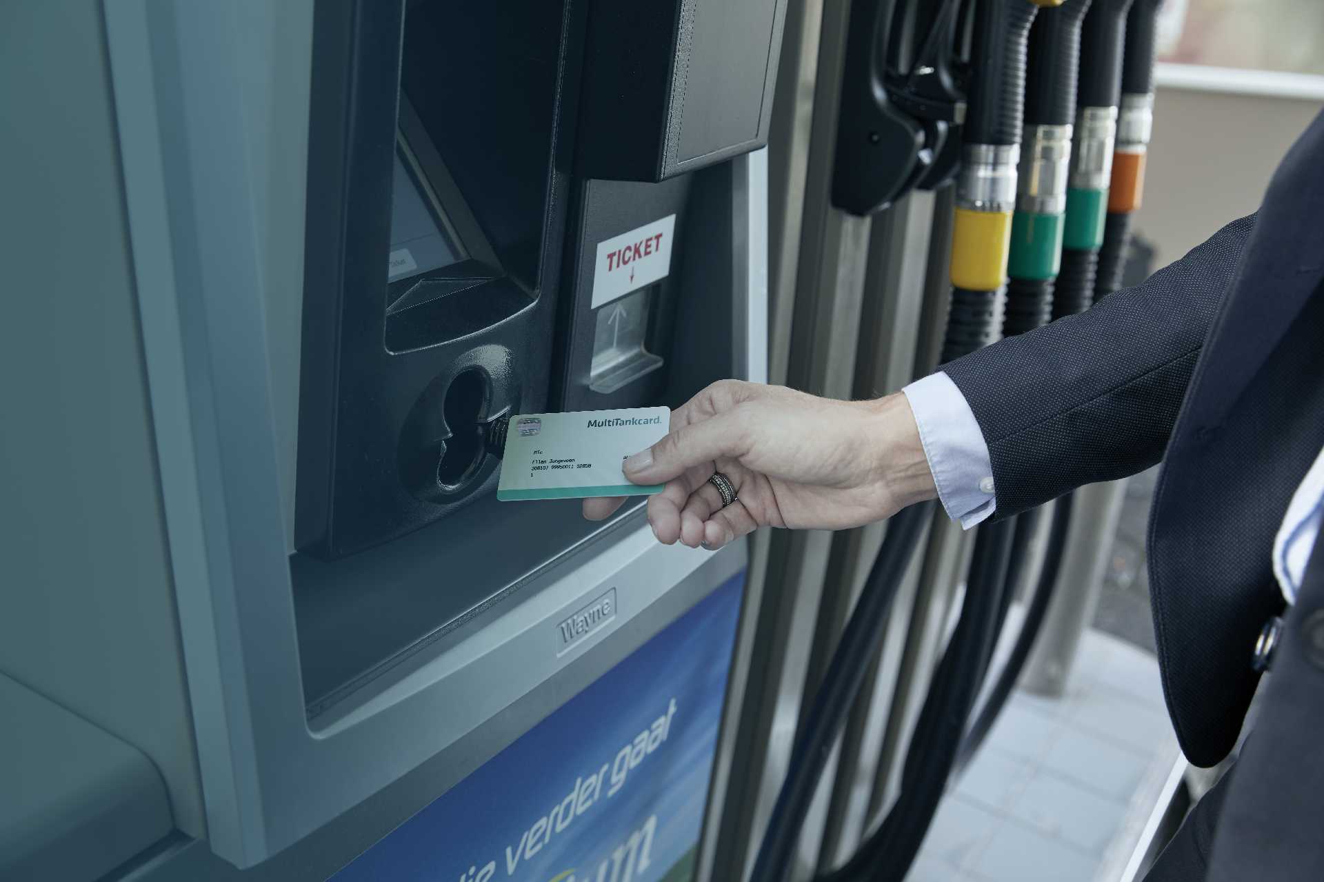 Tankpassen bij nieuwe auto's standaard als combipassen