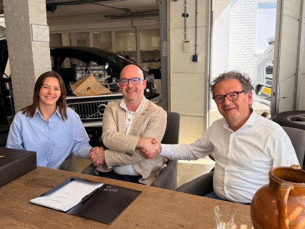 Oostendorp Lease neemt Hertog Lease over